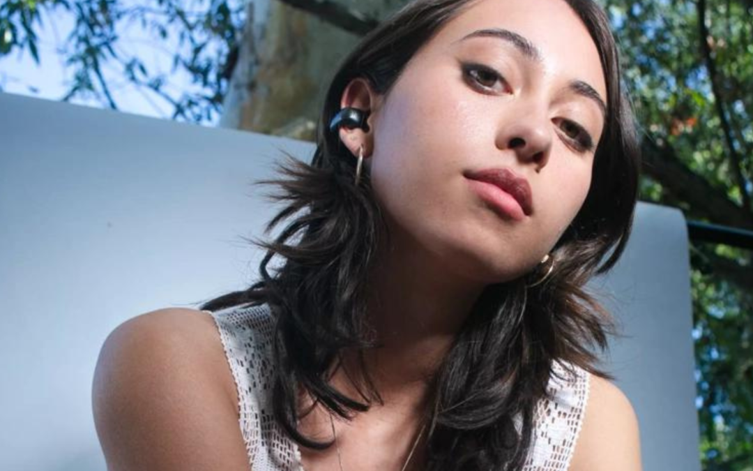 Earphones vs. Earbuds: Which is Better?